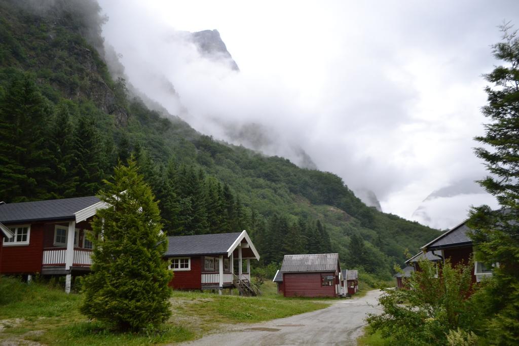 Gudvangen Camping Hotel Exterior photo