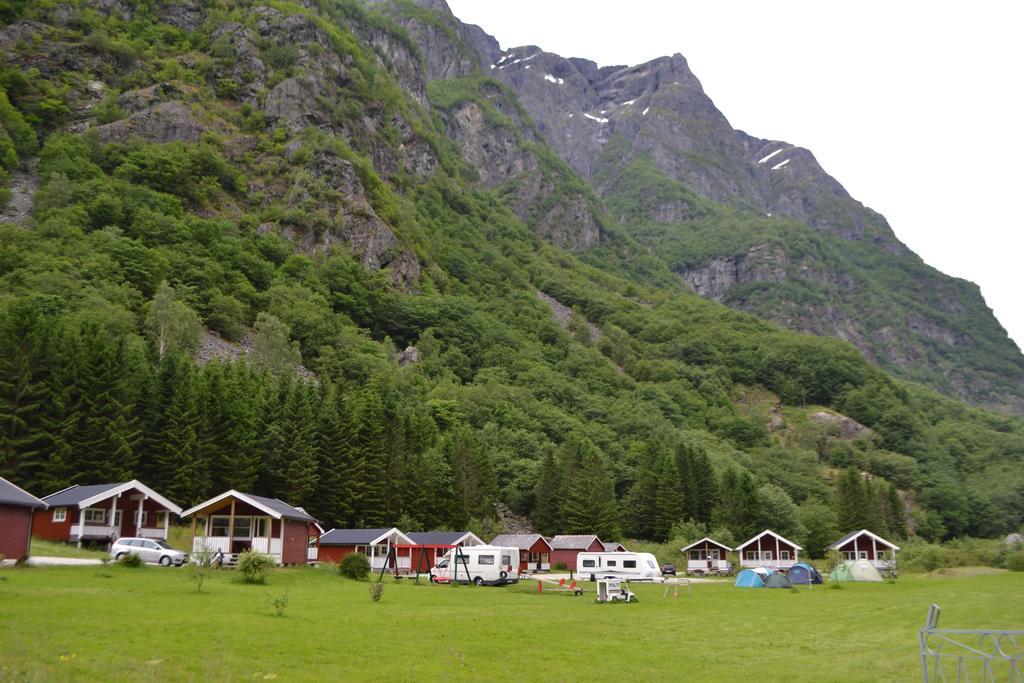 Gudvangen Camping Hotel Exterior photo